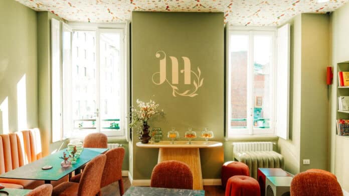 Momenteeria Momenteeria