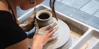 Il pop-up natalizio di TA-DAAN a Milano: artigianato europeo e creatività da scoprire