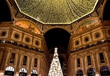 Itinerario tra le luci di Natale: un percorso a piedi tra quartieri illuminati e atmosfere magiche