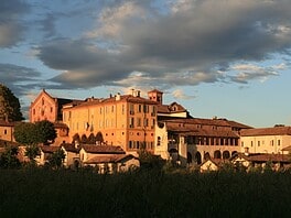 Un borgo d’acqua a due passi da Milano: dove il tempo rallenta e la vita è più serena