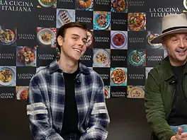 Joe Bastianich e figlio portano Wingstop a Milano