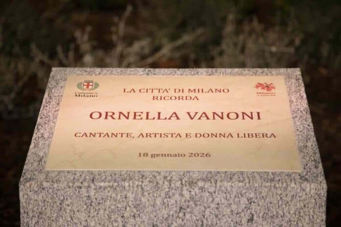 Milano dedica un’aiuola a Ornella Vanoni