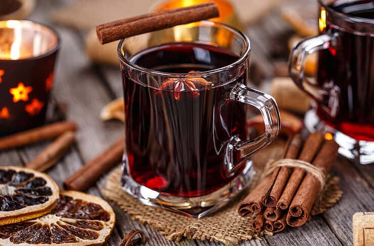 Vin brulè e bombardino gratis: il rifugio di montagna a due passi dal Duomo