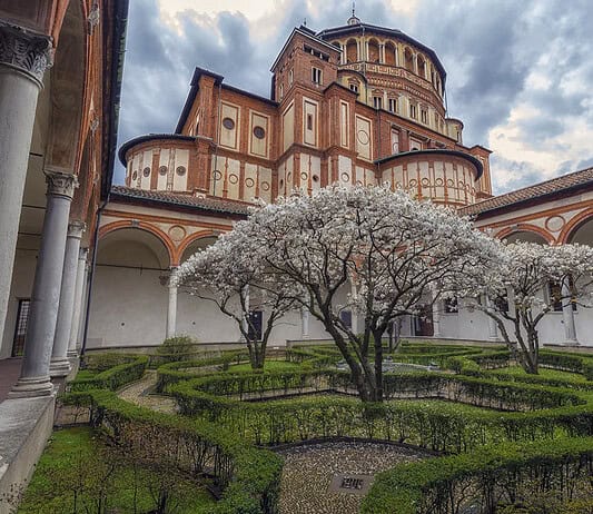 Il Chiostro delle Rane: il cortile segreto rinascimentale nel cuore di Milano