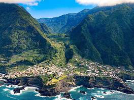 Le “Hawaii d’Europa” raggiungibili da Milano perfette per l’estate