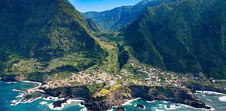 Le “Hawaii d’Europa” raggiungibili da Milano perfette per l’estate