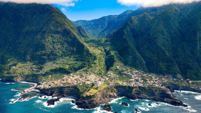 Le “Hawaii d’Europa” raggiungibili da Milano perfette per l’estate