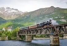 Treni storici in Lombardia: il viaggio d’epoca verso il Lago di Como