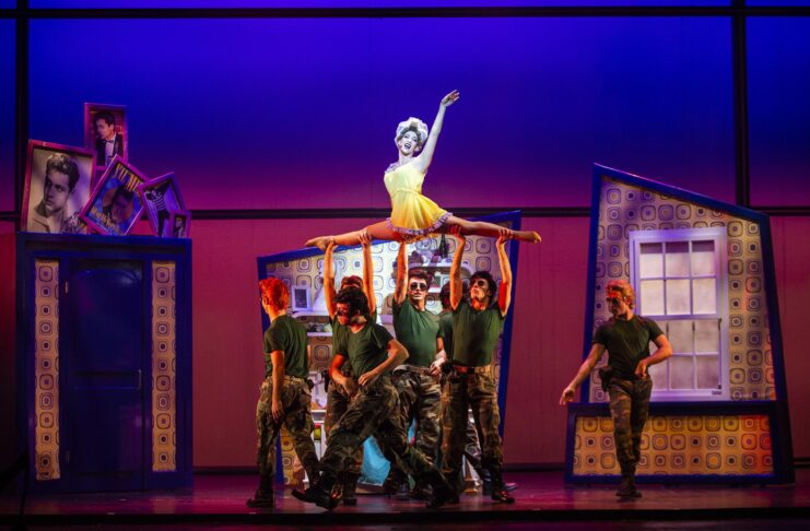 Grease torna a Milano: il musical cult arriva ad aprile