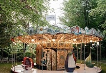 ARKET al Giardino delle Arti: la giostra di frutta che tutti vogliono vedere