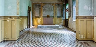 Alcova2026: la DesignWeek tra villa segreta e ospedale militare