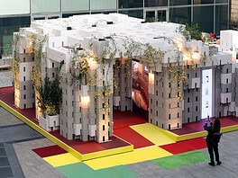 DesignWeek 2026: centro bloccato, code sotto il sole e folla ovunque