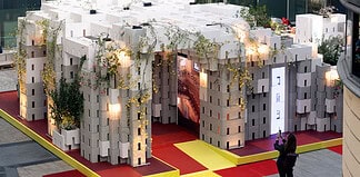 DesignWeek 2026: centro bloccato, code sotto il sole e folla ovunque