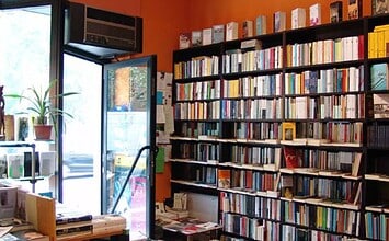 Milano e le librerie di quartiere: una risposta alla crisi