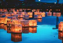 Luglio con il Water Lantern Festival: date, orari e come partecipare
