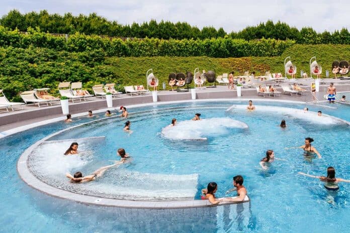 Piscine a Milano: aperture e guida completa per sfuggire al caldo Piscine a Milano: aperture e guida completa per sfuggire al caldo