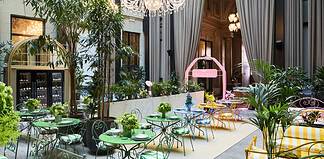 Il giardino segreto di Palazzo Cordusio ospita Café Swarovski