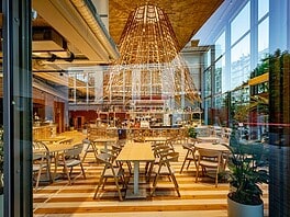 Altrove apre a CityLife con bistrot, pizzeria e cocktail bar