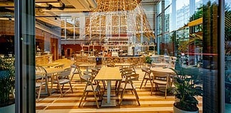 Altrove apre a CityLife con bistrot, pizzeria e cocktail bar