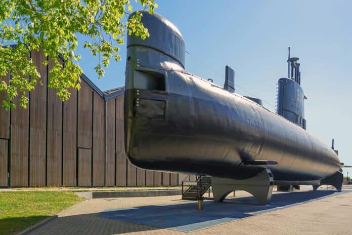 Visita un vero sottomarino: come salire a bordo dell'Enrico Toti