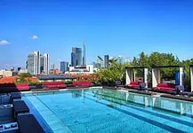 Aperitivo con piscina: i posti da provare nell'estate 2026