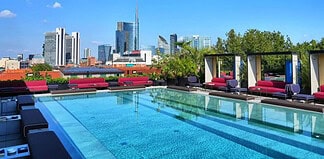 Aperitivo con piscina: i posti da provare nell'estate 2026