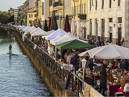 Mercatone dell'Antiquariato sui Navigli: oltre 380 espositori a Milano