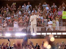 Bad Bunny, concerto interrotto: "no al rimborso ma una nuova data!"