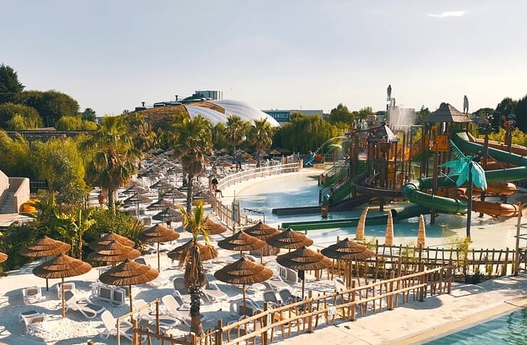Piscine, scivoli e palme: il parco acquatico tropicale vicino Milano