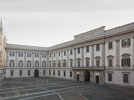 A Milano una mostra gratuita: due sculture monumentali a Palazzo Reale