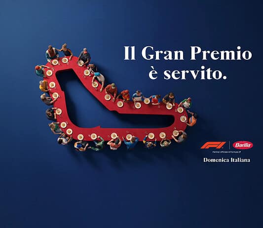 Barilla porta la Formula1 in Piazza San Babila tra pasta e show
