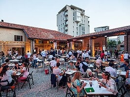 A Milano arriva la Riviera: musica, balera e cinema gratis