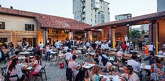 A Milano arriva la Riviera: musica, balera e cinema gratis