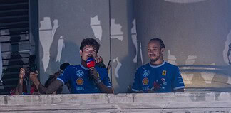 Oggi Leclerc e Hamilton incontrano i tifosi in Piazza Duomo