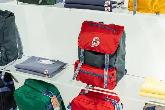 Invicta festeggia 120 anni a Milano con un nuovo temporary store