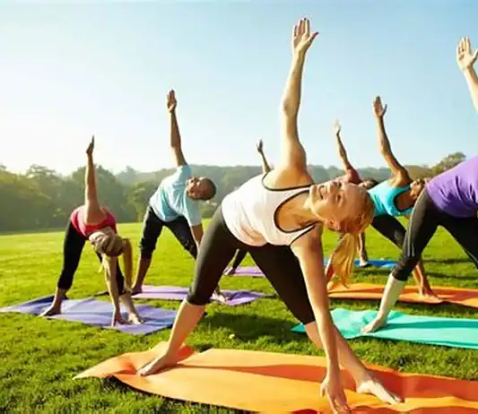 Yoga gratis all’aperto a Milano: alla BAM si pratica tra gli alberi