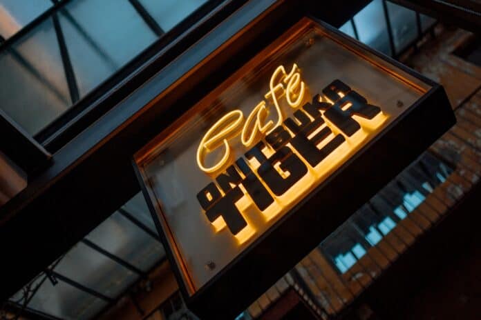 Café Onitsuka Tiger: colazione, specialty coffee e dolci firmati PAN