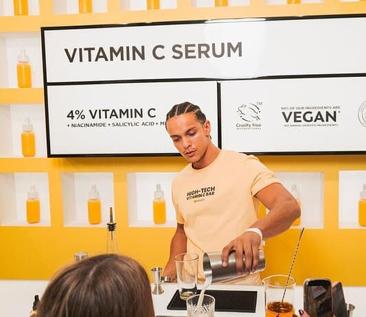 Garnier e Vitamin C Bar: skincare, skin analysis e sorbetto gratis