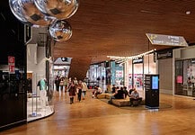 A CityLife si fa shopping fino alle 22: i nuovi orari del weekend