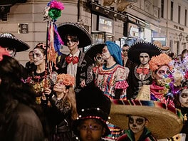 Día de Muertos 2026, a Milano torna la parata messicana