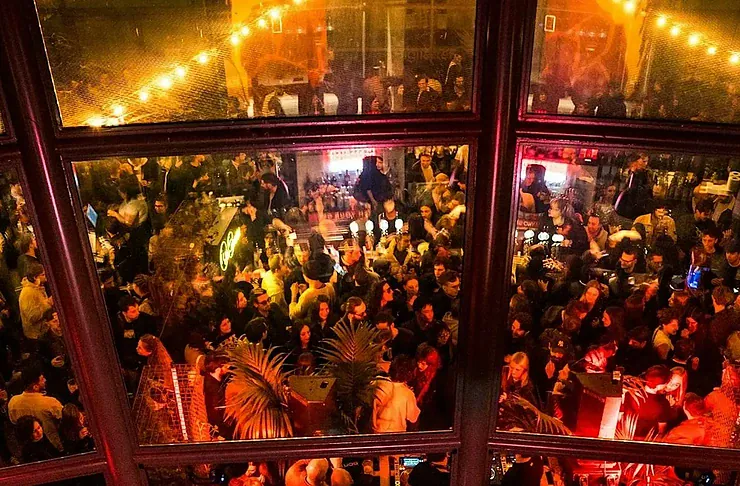 Halloween Milano 2026 alla Fabbrica del Vapore con pubblico e atmosfera party