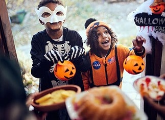xHalloween in Bovisa: dolcetto o scherzetto tra P.za Bausan e Schiavone