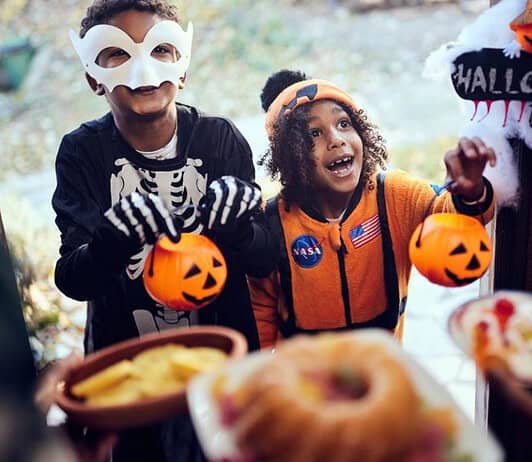 xHalloween in Bovisa: dolcetto o scherzetto tra P.za Bausan e Schiavone